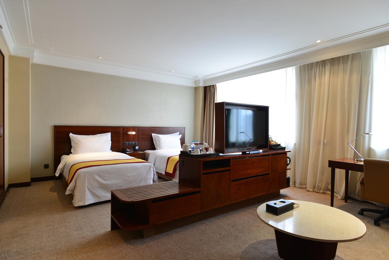 San Want Hotel Сінін Екстер'єр фото