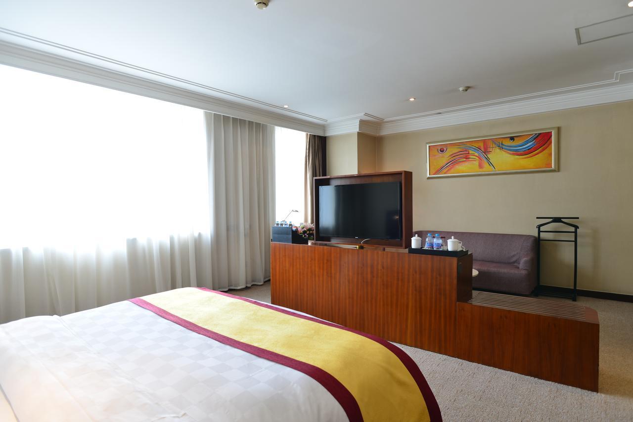 San Want Hotel Сінін Екстер'єр фото