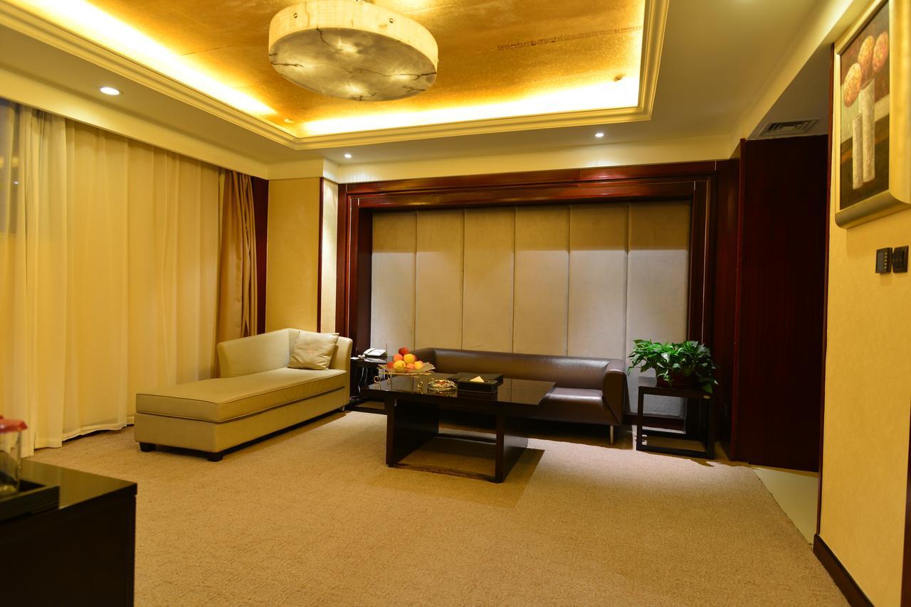 San Want Hotel Сінін Екстер'єр фото